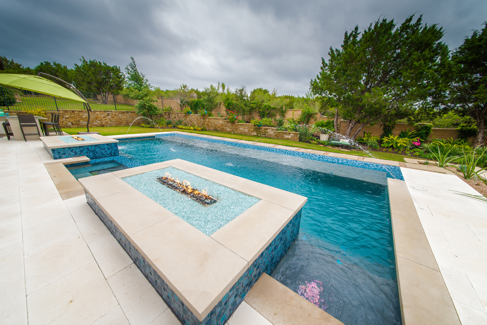 pool builders with financing