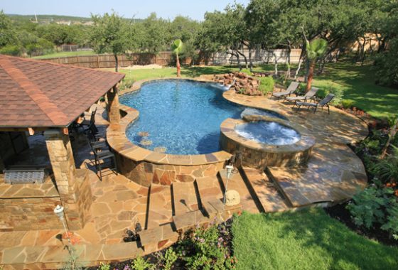 Features of a Family Friendly Pool & Backyard Space